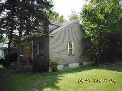 12033 Rutland (6)_m.jpg